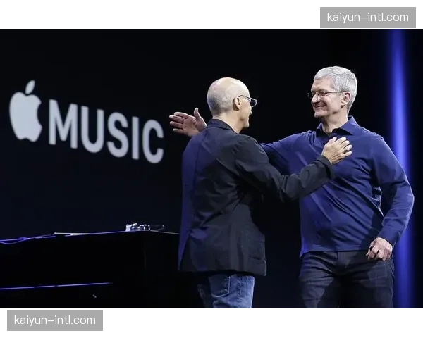 综合格斗媒体生态演变：从付费点播到流媒体订阅的转型之路